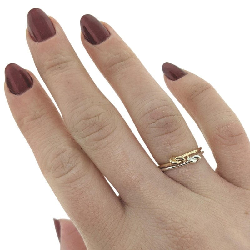 Tight knot ring