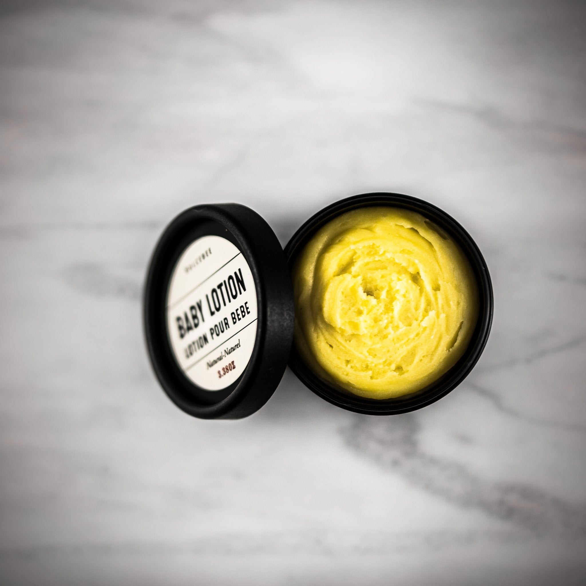 Lotion pour bébé par DulceBee vendu par SignéLocal.com